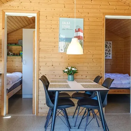 2 Bedroom Awesome In Holiday home