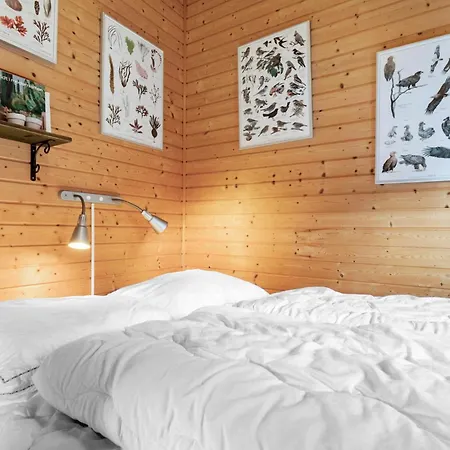Casa de Férias 2 Bedroom Awesome In Neksø