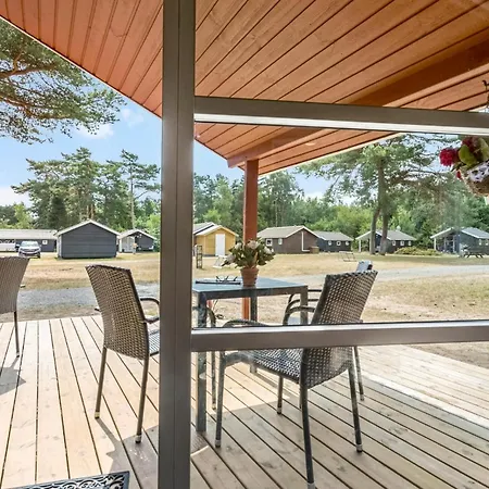 2 Bedroom Awesome In Casa de Férias *
